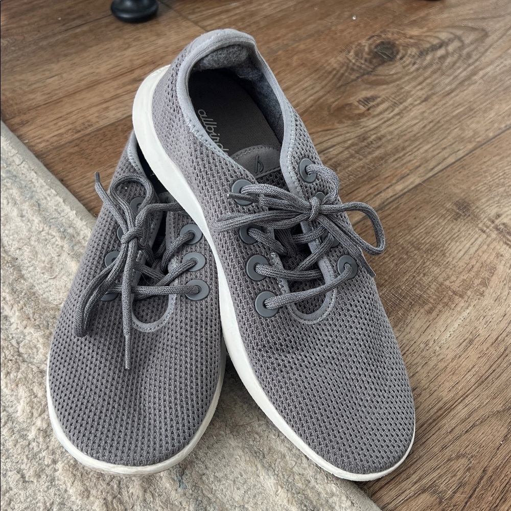 AllBirds Women’s Tree Runner size 10 Gray